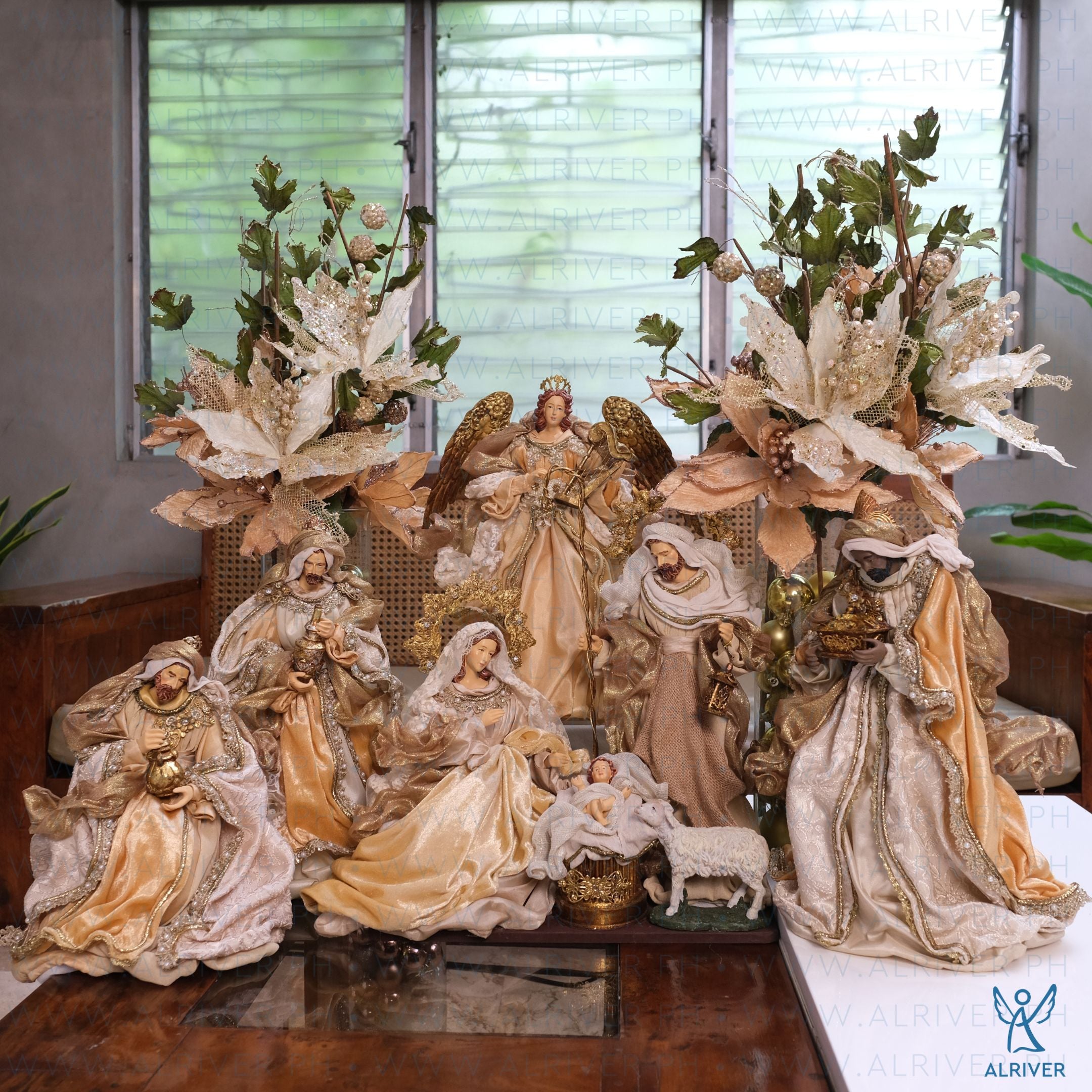 Glorious Miracle Nativity Set