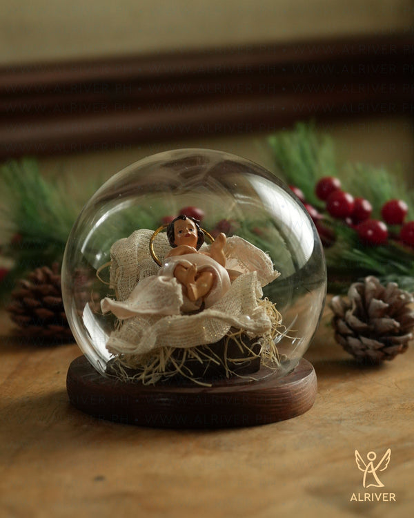 Perlas Baby Jesus in Glass Dome