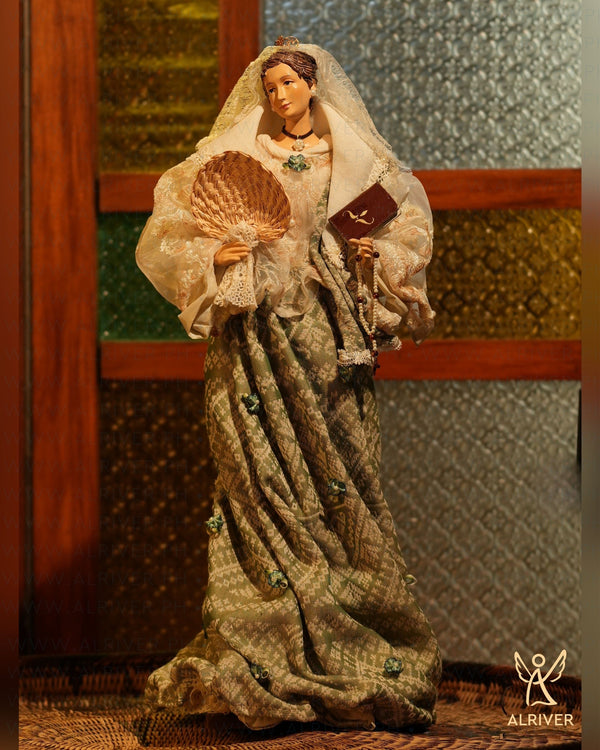 18" Benita Filipiniana Lady with Abaniko and Rosary