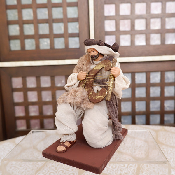 10" Kneeling Shepherd Man with harp