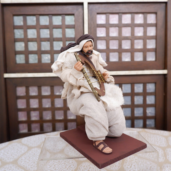 14" Kneeling Shepherd