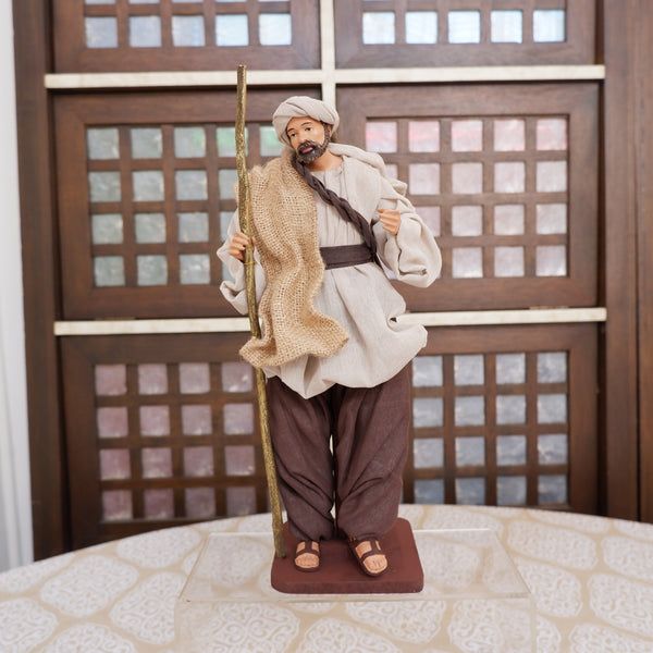 14" Standing Shepherd