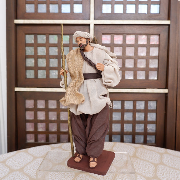 14" Standing Shepherd